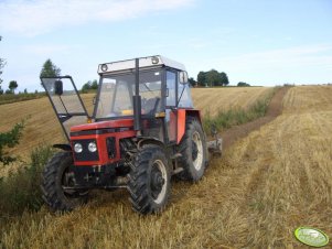 Zetor 7245 z pługiem