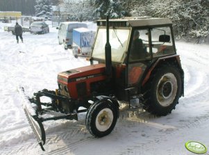 Zetor 7711 + pług