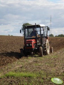 Zetor 7711 + pług