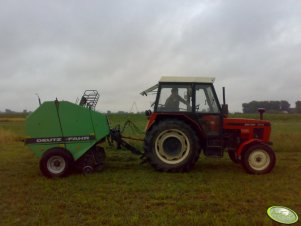 Zetor 7711 + prasa Deutz-Fahr