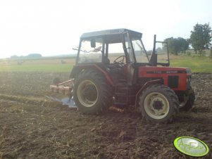 Zetor 7745 i pług