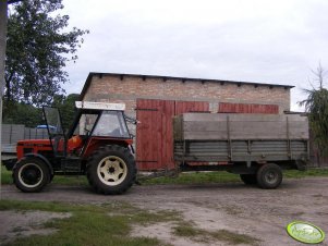 Zetor 7745 + rozrzutnik