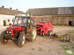 Zetor 7745 turbo i Welger Rp 12 S