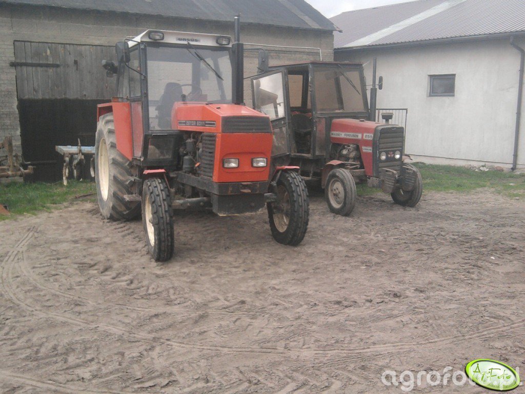 Foto ciagnik Zetor 8011 i MF 255 id:282890 - Galeria rolnicza agrofoto