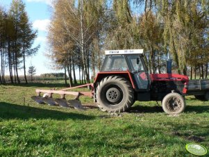 Zetor 8111 + pług