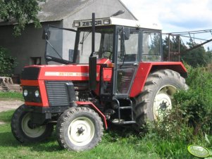 Zetor 8211