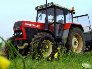 Zetor 8245 + rozrzutnik