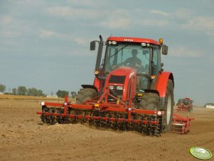 Zetor Forterra 95 i 11441 w tle