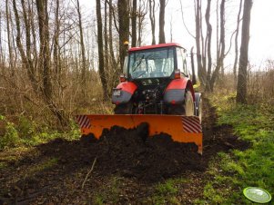 Zetor Proxima 7441 i Pług