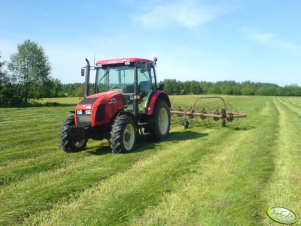 Zetor Proxima 7441 i Przetrząsarko-Zgrabiarka