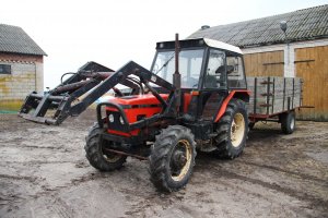 Zetor 6245 + przyczepa jednoosiowa Navtek