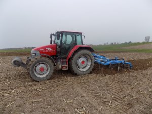 McCormick MC 90 + AgroLift 3m