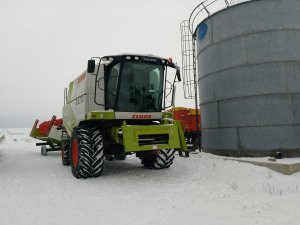 Claas Tucano 420 