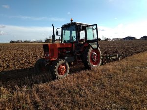 MTZ 82+pług 4 skibowy