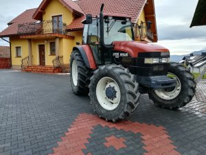 New Holland M100 