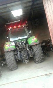 Dodatkowe lampy led z tyłu w Deutz- Fahr