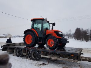 Kubota M4072