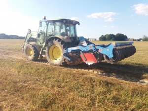 John Deere 5100R & Agro Lift Bt30XL