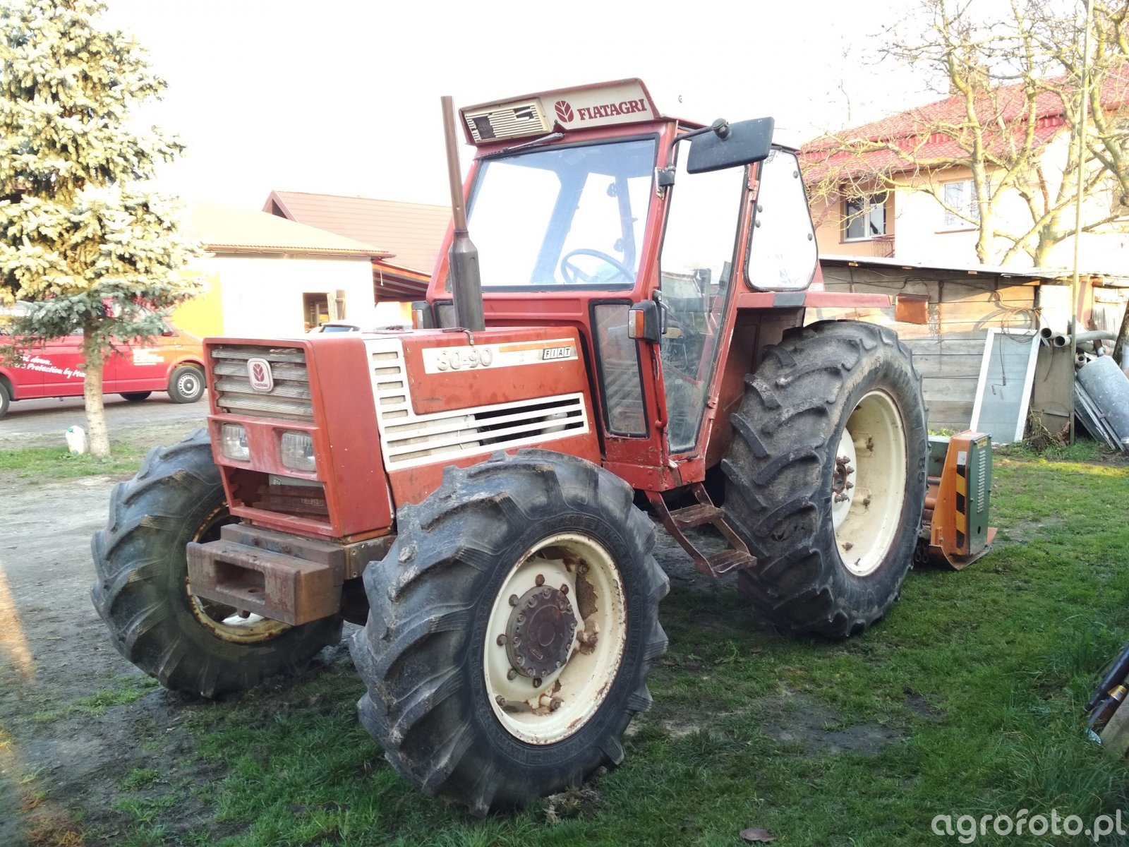 Zdjęcie Traktor Fiat 80-90 Id:747990 - Galeria Rolnicza Agrofoto