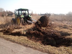 John Deere 3350