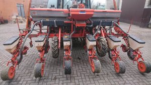 Kuhn planter 2