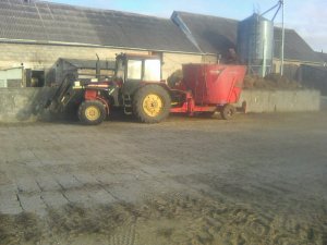 MTZ 82 TS + Kuhn