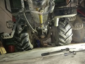 Przeniesienie napędu Massey Ferguson 61xx