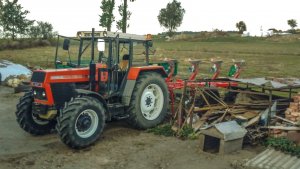 Zetor 8245 i pług UG 4 skiby obrotowy