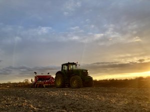 John deere 6195M + Pottinger terradisc 3001  & Vitasem 302 ADD