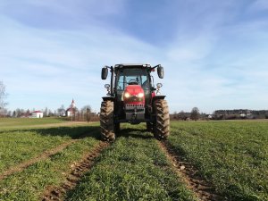 Massey Ferguson 5710S