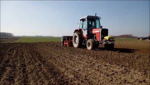 Massey Ferguson 690 i zestaw uprawowo siewny