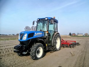 New Holland T4.65V