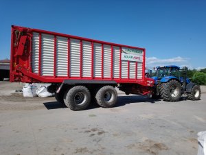 New Holland T7070 i Pottinger Jumbo 7210 D 