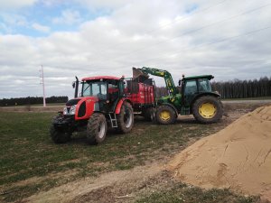 Zetor 7441 i John Deere 5080M
