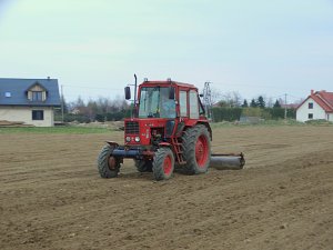 Mtz 82 & Wał posiewny 3m