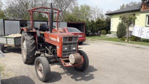 Case International 323