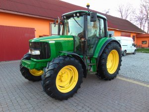 JOHN DEERE 6220