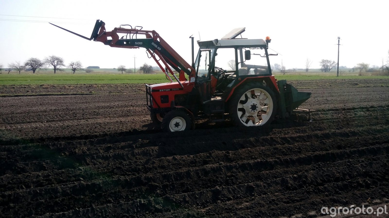 Foto traktor Zetor 7211 #751110 - Galeria rolnicza agrofoto
