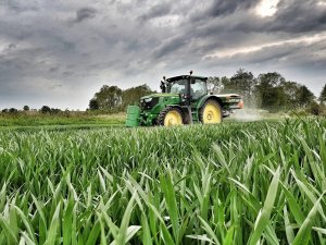 John deere 6140r amazone zam 1201