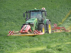 John Deere 8320 R & Kosiarki Pottinger