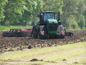 John Deere 9620 RX & Brona talerzowa Gregoire Besson