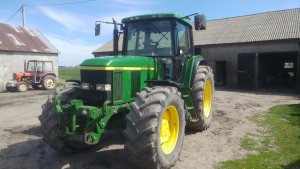 John Deere Deere 6910S