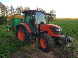 Kubota M4072