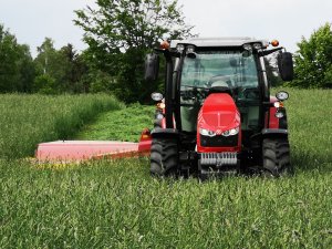 Massey Ferguson 5710 S 