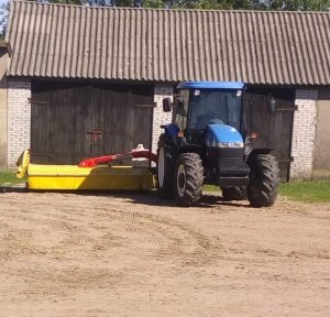 New Holland Td95d