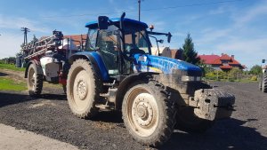 New Holland TM 140