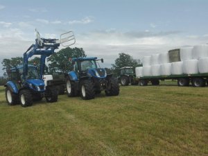 New Holland t7.270 & t4.75