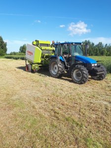 New Holland TL 100 & Claas variant 180