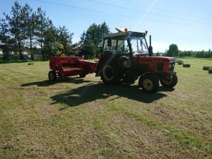 Pierwsze prasowanie 2019 Zetor7211 & Welger AP41