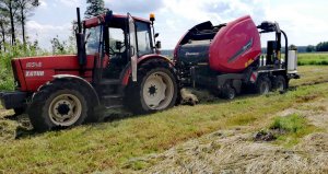 Zetor 10540 + Kverneland 6716 FlexiWrap